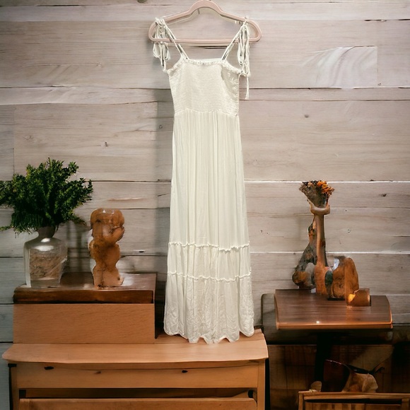 Saks 5th Ave white maxi swim cover up sun dress size‎ large NWT - Picture 1 of 5
